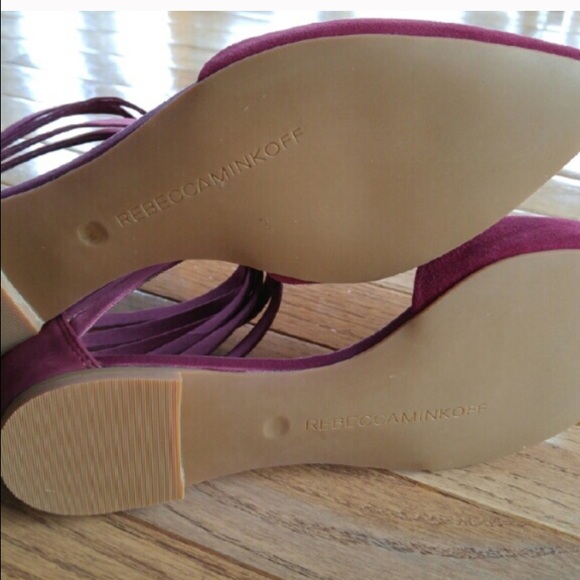 Beautiful Cranberry suede flats - Picture 4 of 4